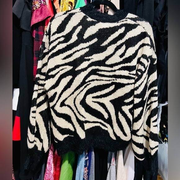Vintage Havana Zebra Print Cardigan Soft and Fluffy - Picture 6 of 6